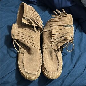 Ugg Women's Tan Fringe Moccasins